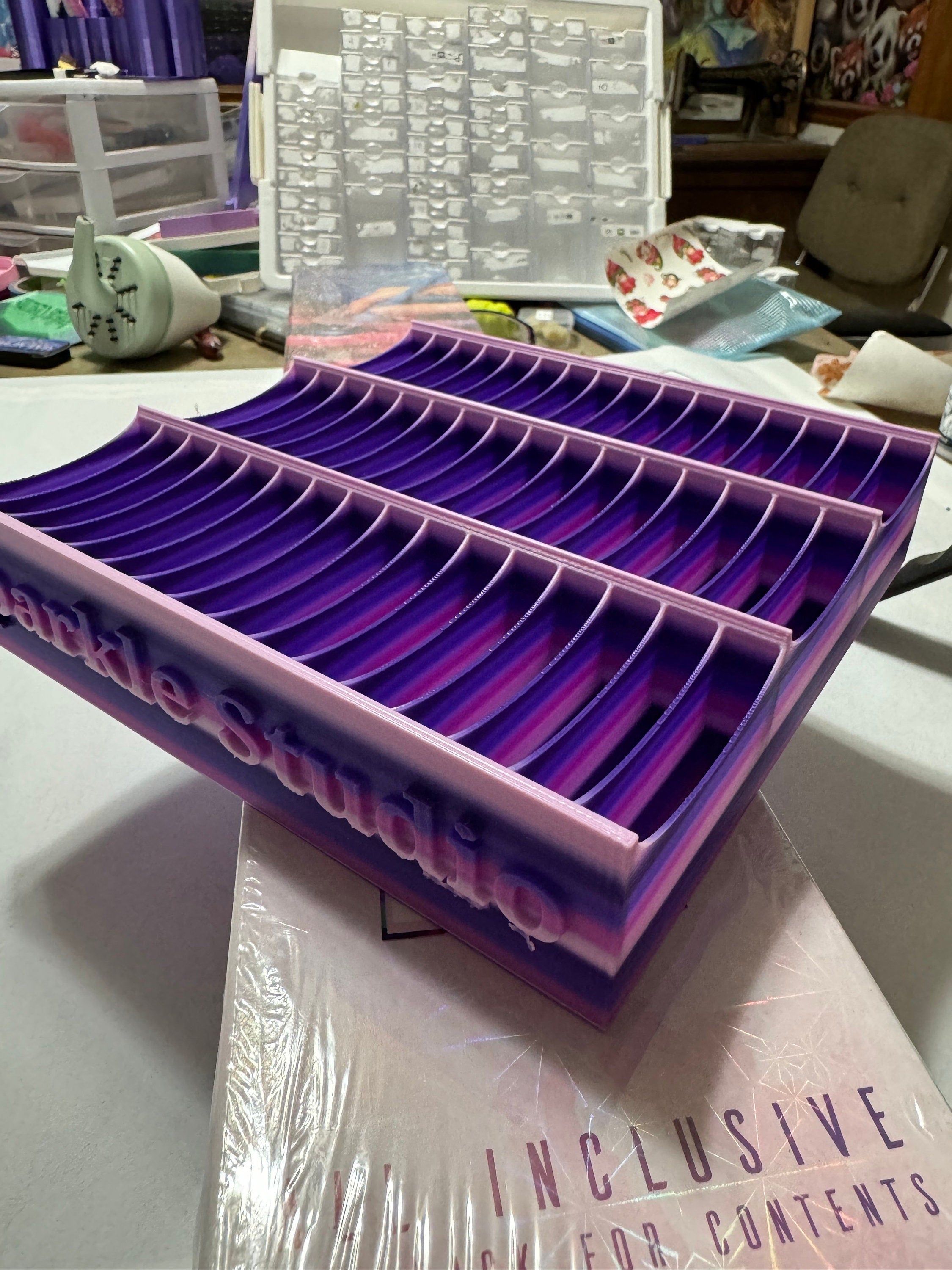 Diamond art Baggie holder created by apejay customs