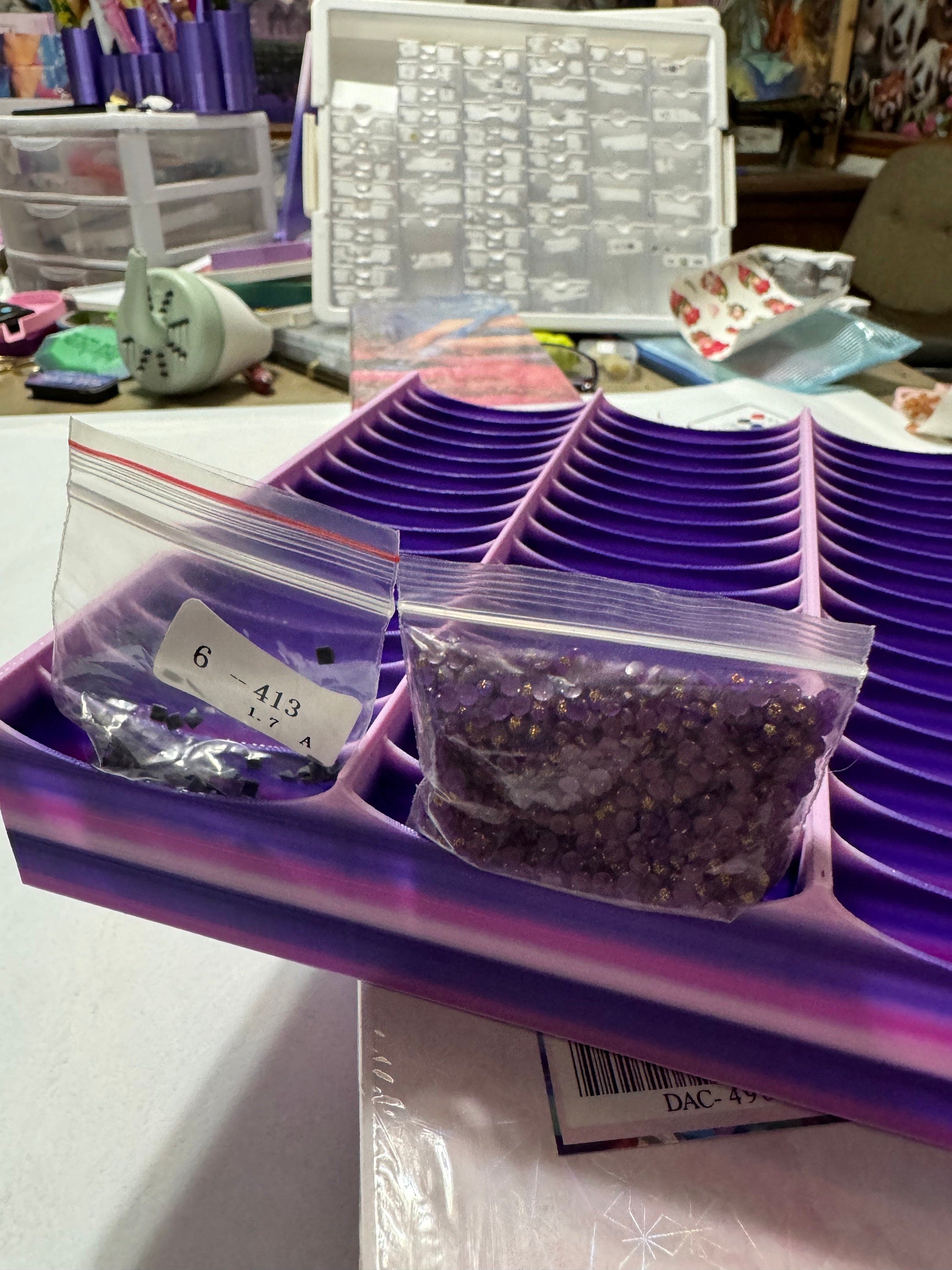 Diamond art Baggie holder created by apejay customs