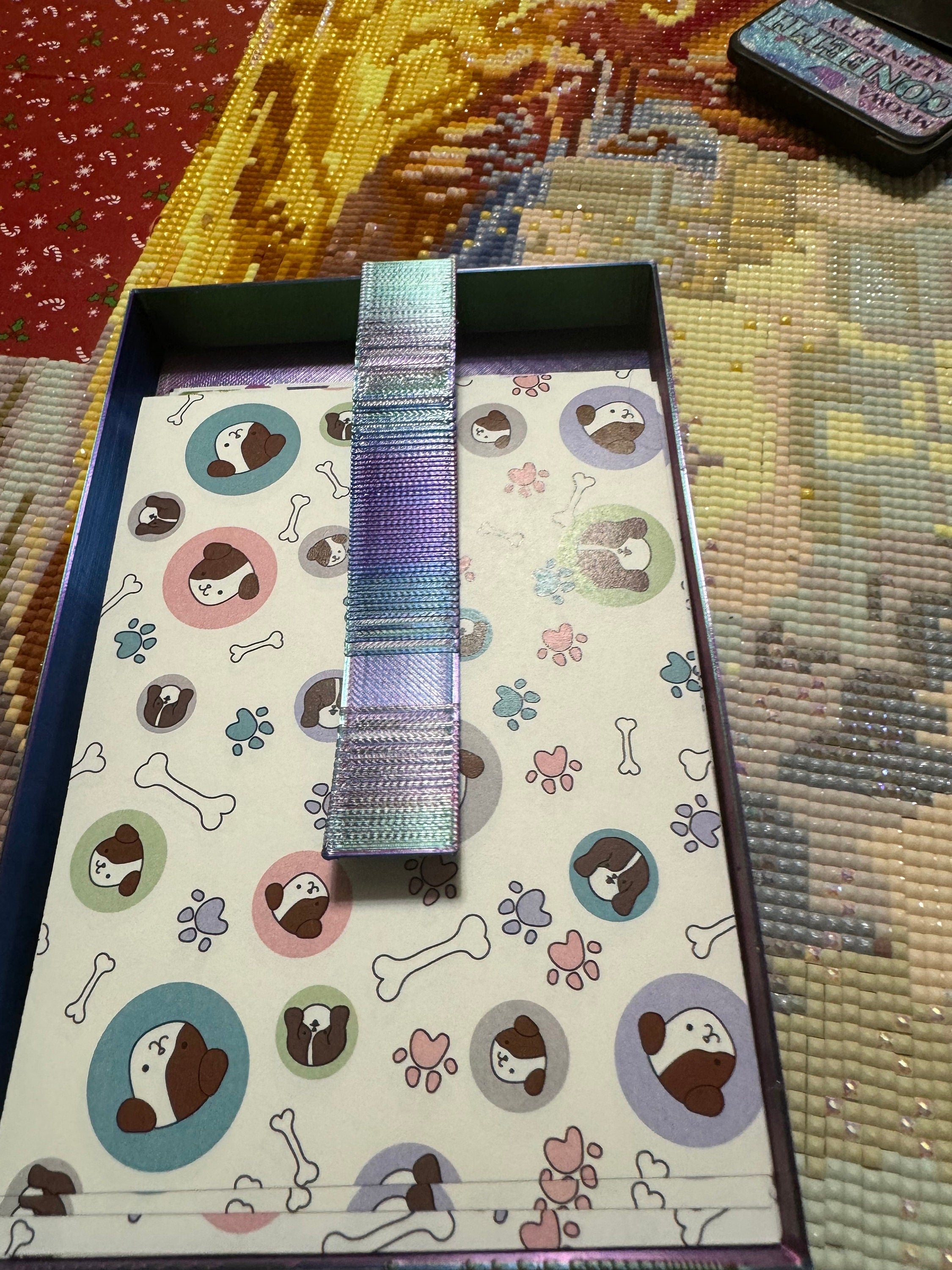 release paper holder/dispenser for diamond art designed by apejay customs