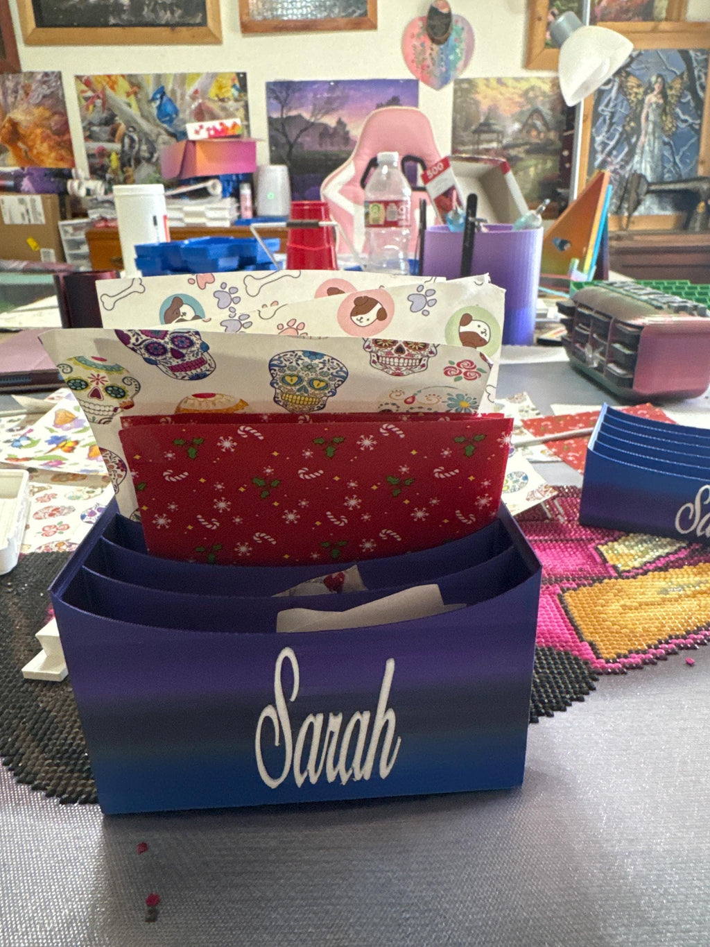 Diamond art putty/release paper holder created by apejay customs