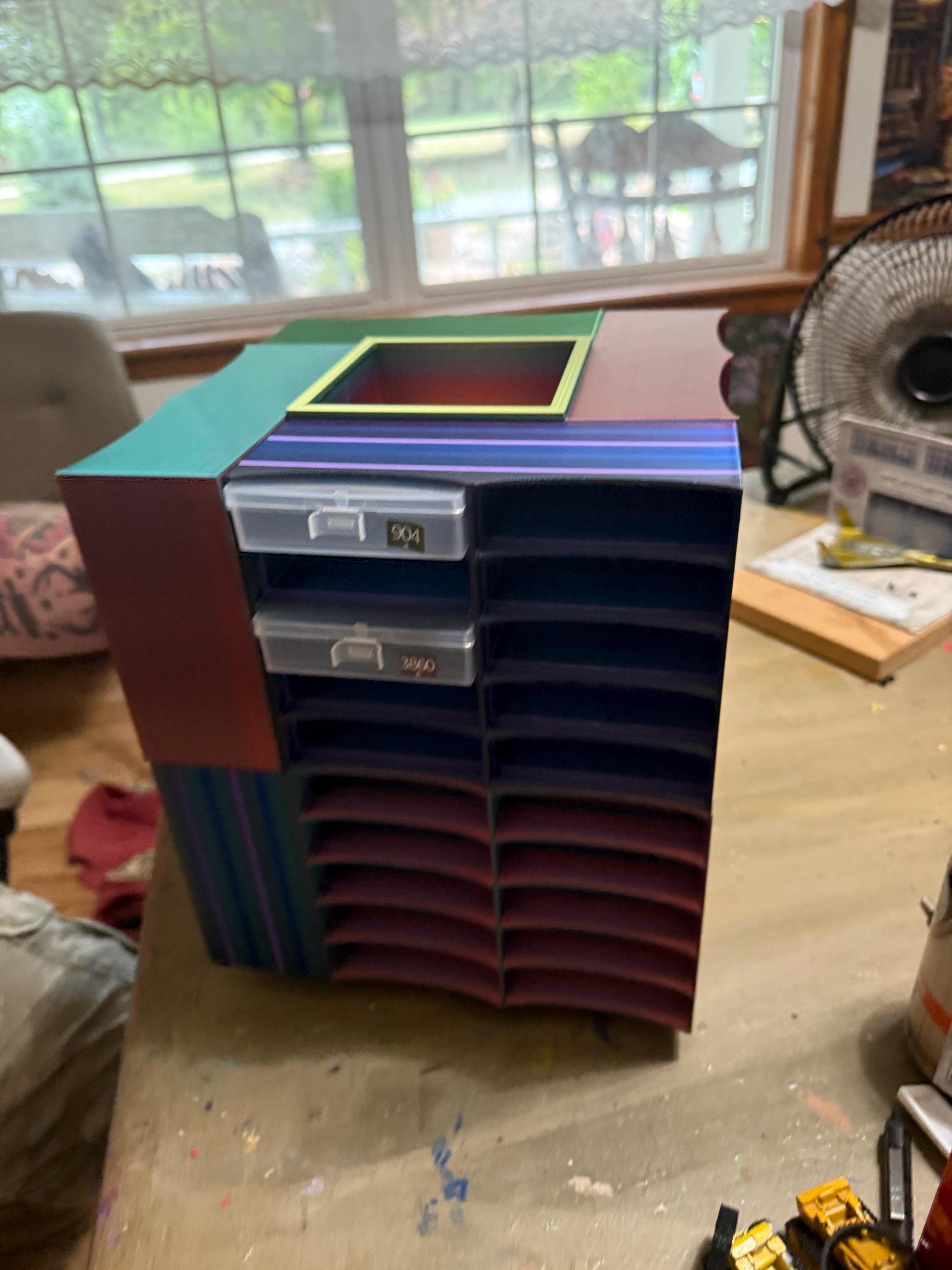 Spinning Forever young Tray Tower: 80-Tray Capacity with Pen Holder