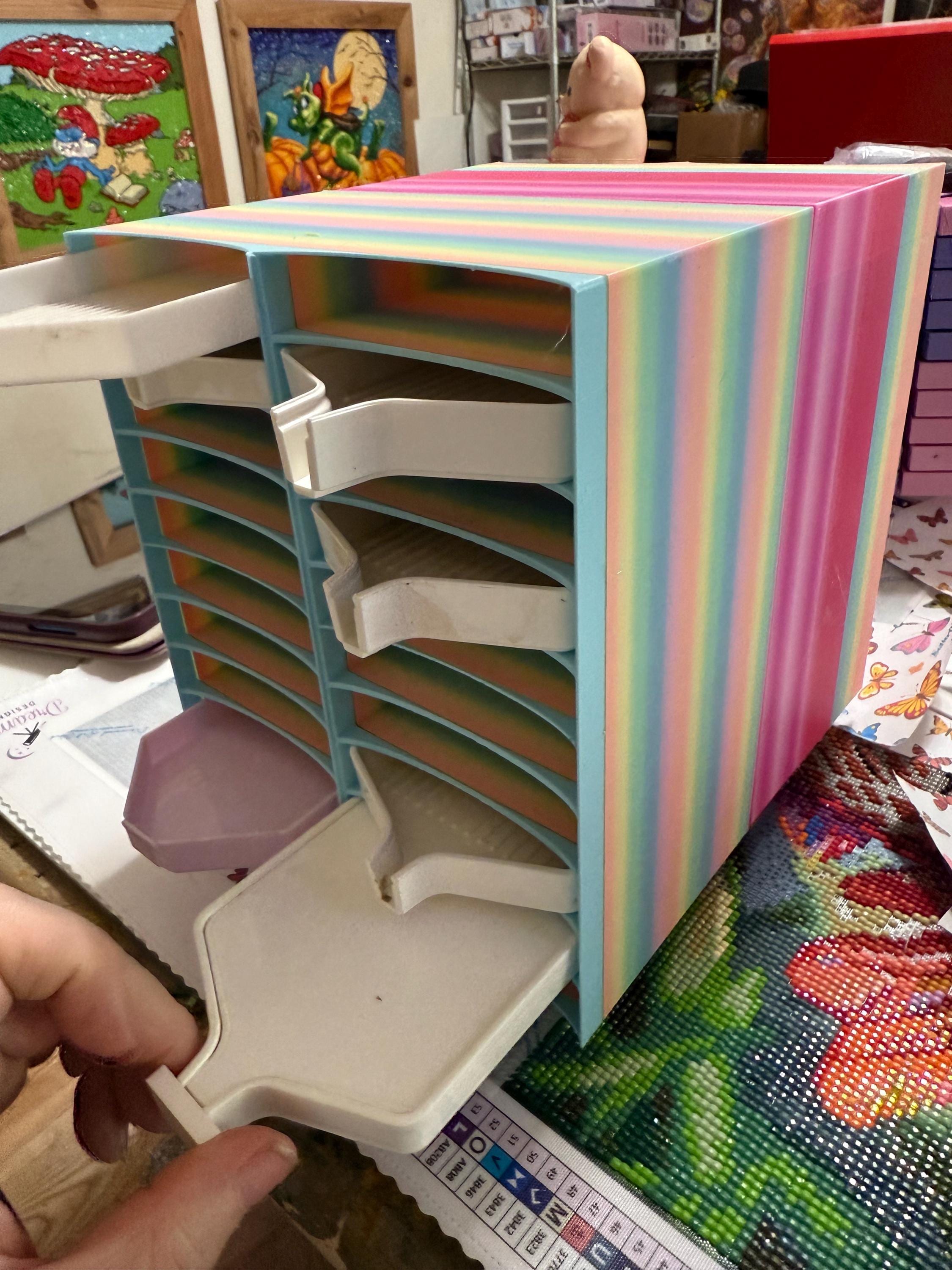 Spinning DAC Tray Tower holds 40 trays