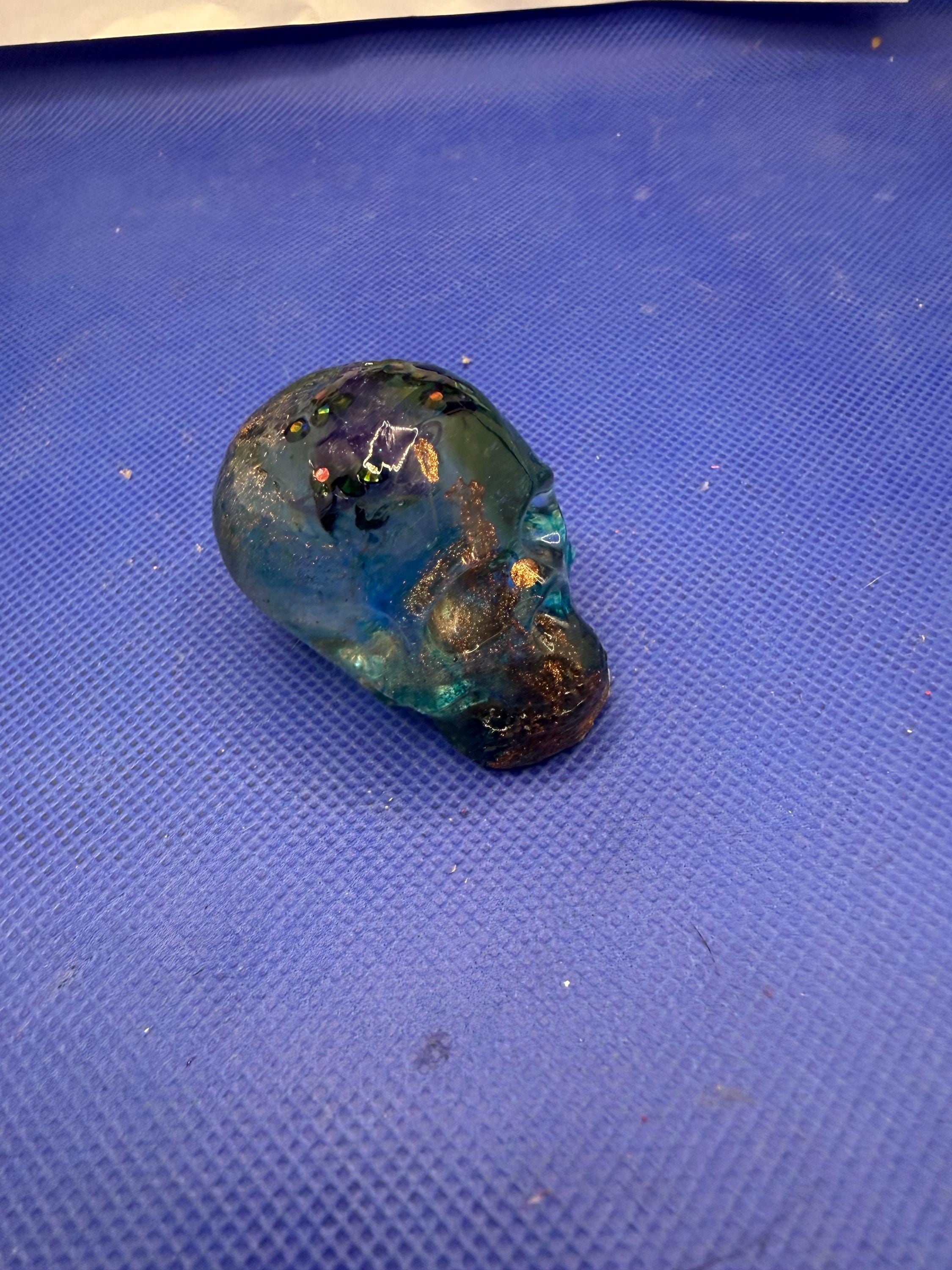 Small resin skull paperweight