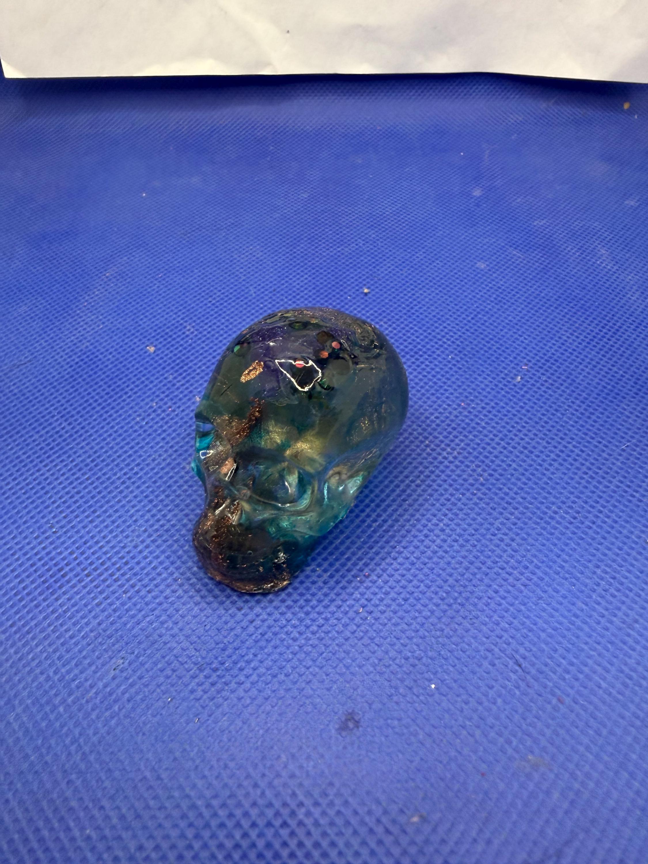 Small resin skull paperweight